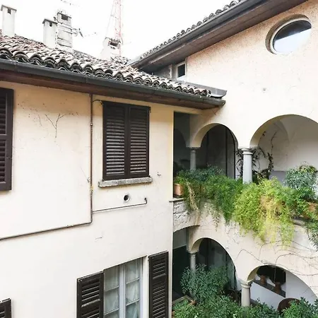 Casa Diaz 58 Como